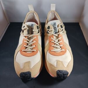 Palladium Troop Runner Lightweight Sneaker in Desert/Black Women's size 10